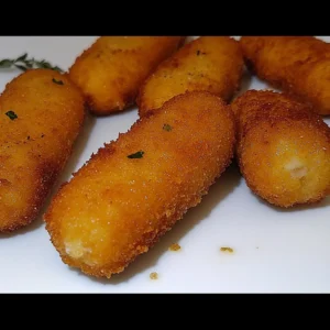 croquetas de gambas al ajillo​