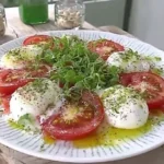 Ensalada de tomate y burrata