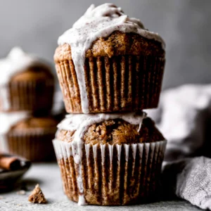 Vanilla Bean Gingerbread Muffins Recipe (Warm and Cozy!)